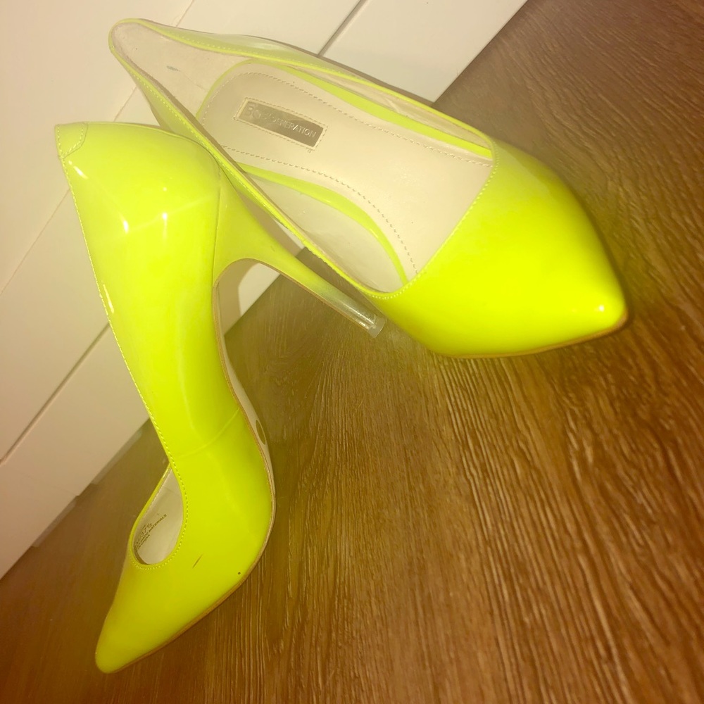 BCBGeneration chartreuse Stillettos